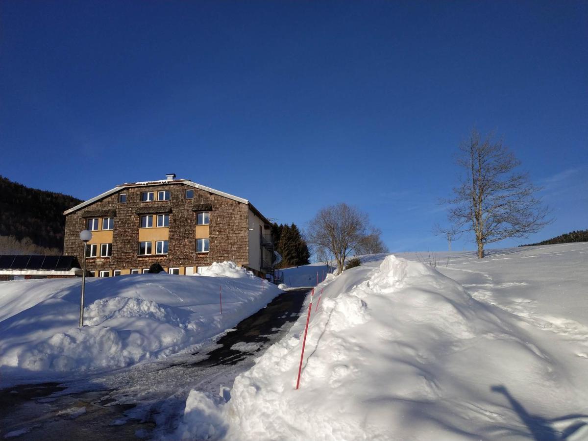 Les Chamois Apartment Lajoux Exterior photo